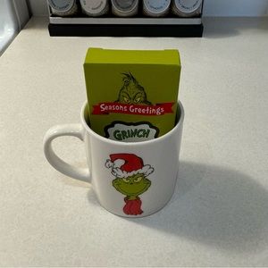 ♥️🎄 Small Grinch Mug with Cocoa Packet